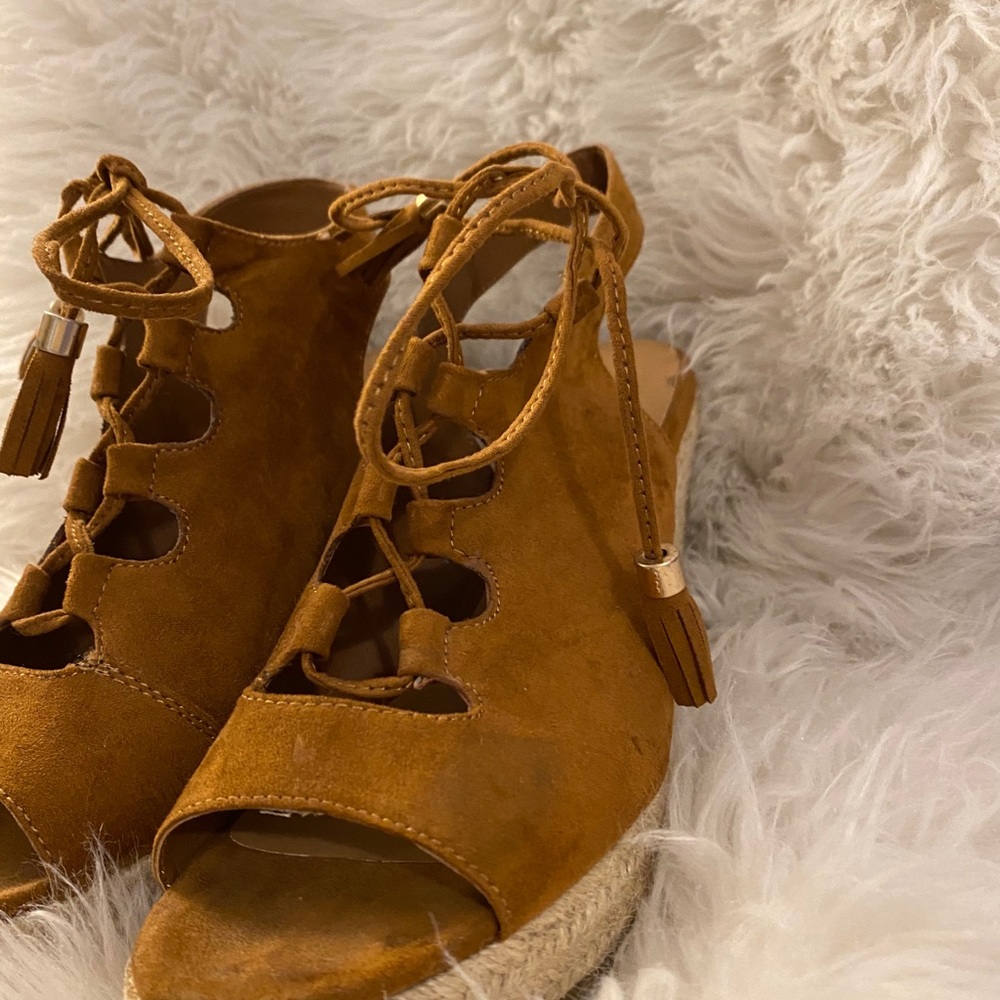Report Wedges - Picture 2 of 5